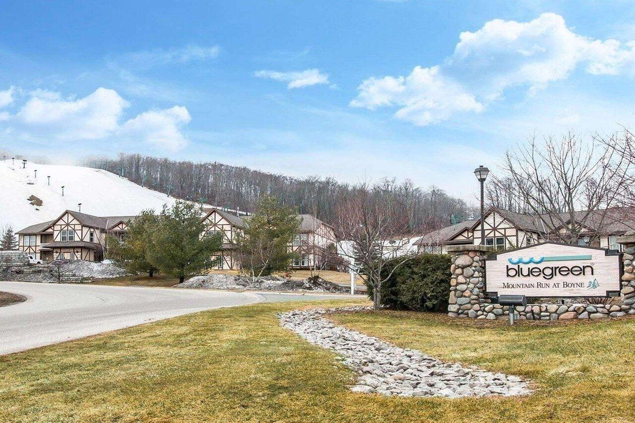 Hotel Mountain Run At Boyne à Boyne Falls Extérieur photo