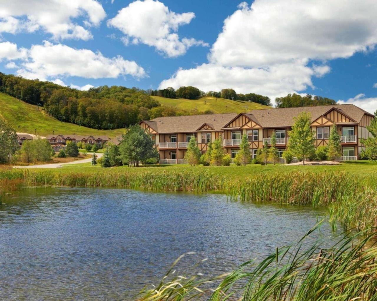 Hotel Mountain Run At Boyne à Boyne Falls Extérieur photo