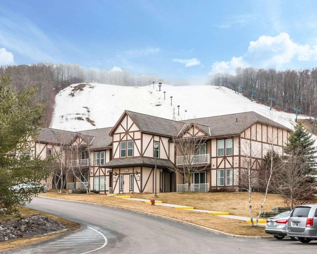 Hotel Mountain Run At Boyne à Boyne Falls Extérieur photo